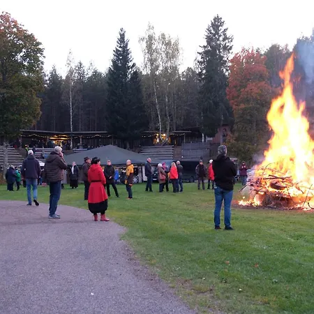 Kallaste Talu- Turismitalu & Padise