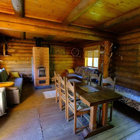 Kallaste Talu- Turismitalu & Padise