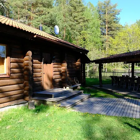 Kallaste Talu- Turismitalu & Ferienpark