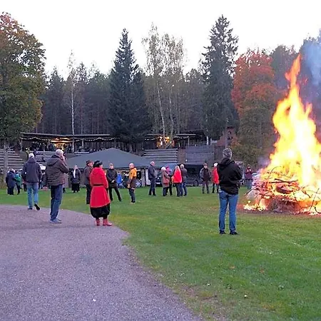 Kallaste Talu- Turismitalu & *