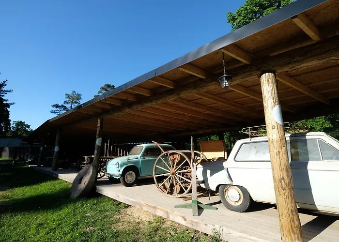 Kallaste Talu- Turismitalu & Padise